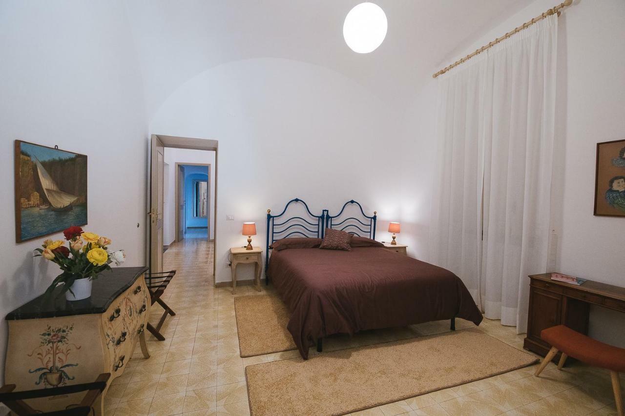 Апартаменты Casa De Angelis Orange & Blue Сант'Анджелло Экстерьер фото